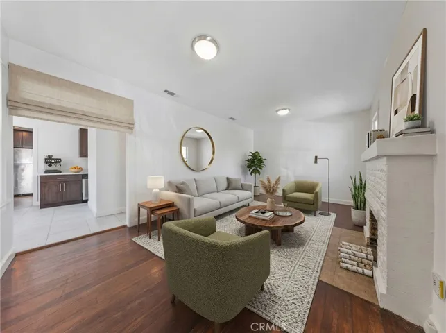 2 Bedroom House - virtually staged
