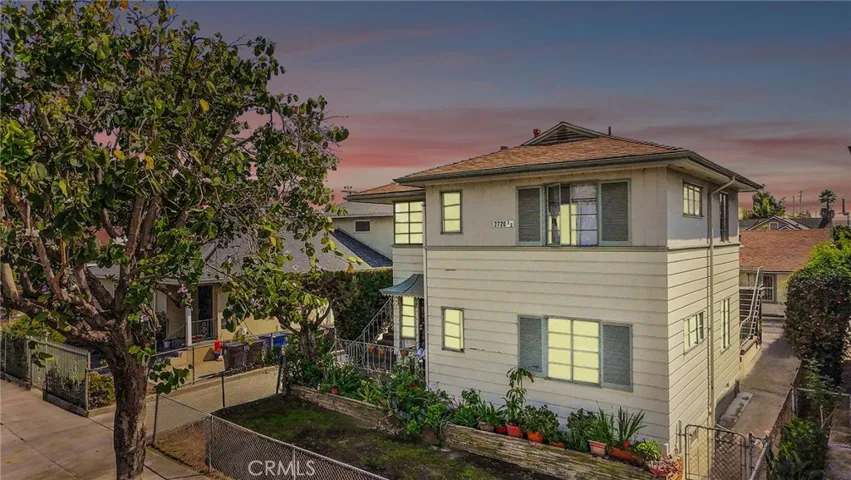 2718 W 15th, Los Angeles, California 90006