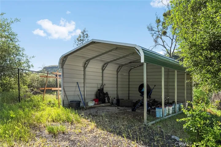 Additional carport