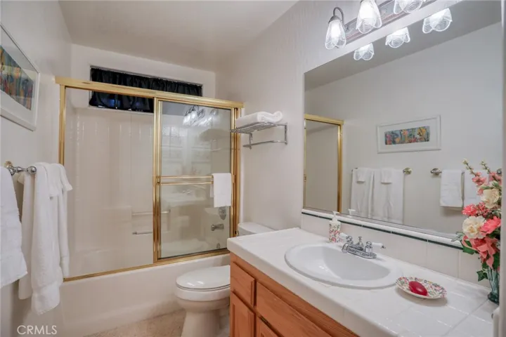 196 B, Lake Arrowhead, California 92352