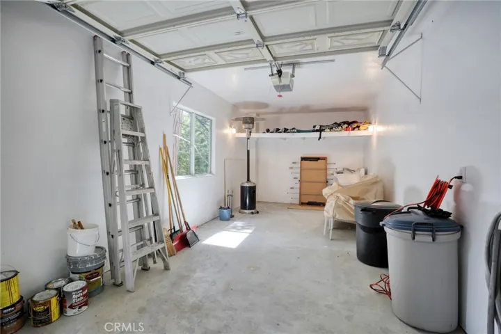 196 B, Lake Arrowhead, California 92352
