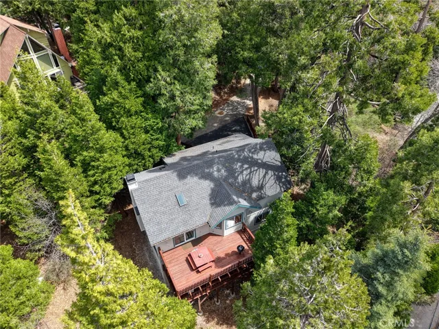 196 B, Lake Arrowhead, California 92352