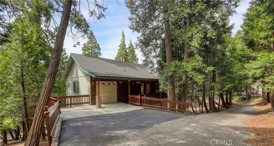 196 B, Lake Arrowhead, California 92352