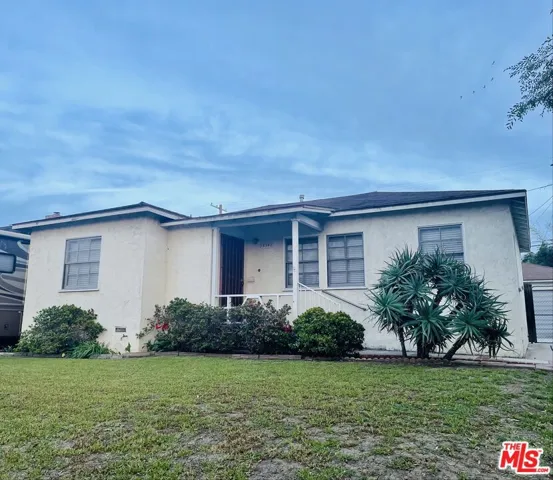 854 Rose Ave- Venice
