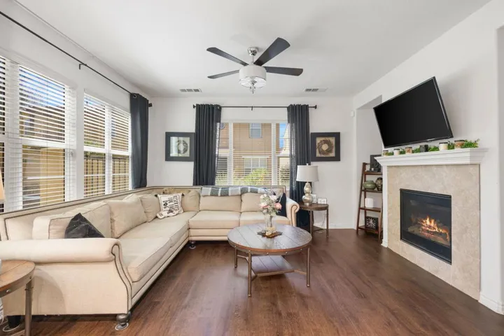 19-web-or-mls-8M4A0525