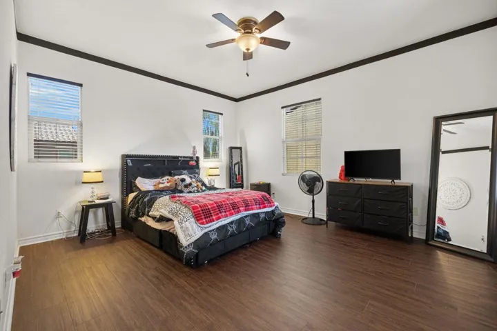 51-web-or-mls-8M4A0331