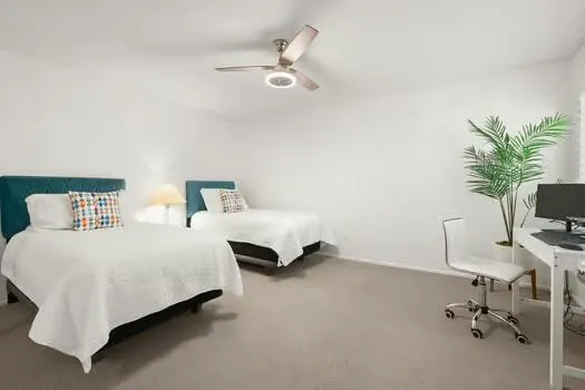 Guest bedroom