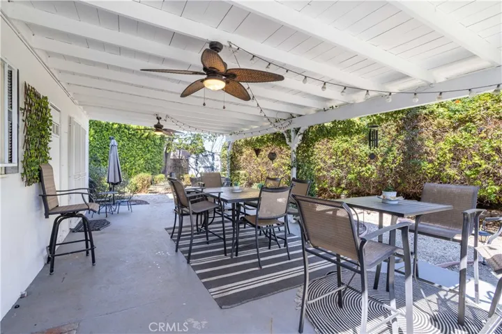 covered backyard patio