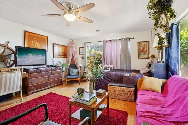 437 Court Ave, Ventura, California 93003