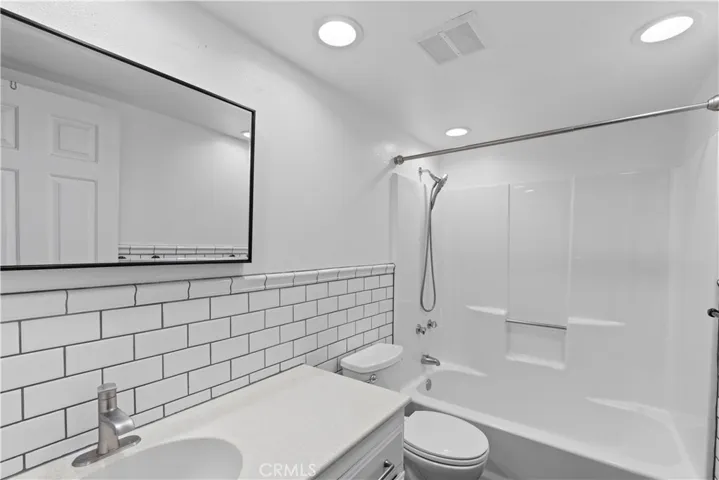 592 Stoneridge, San Luis Obispo, California 93401