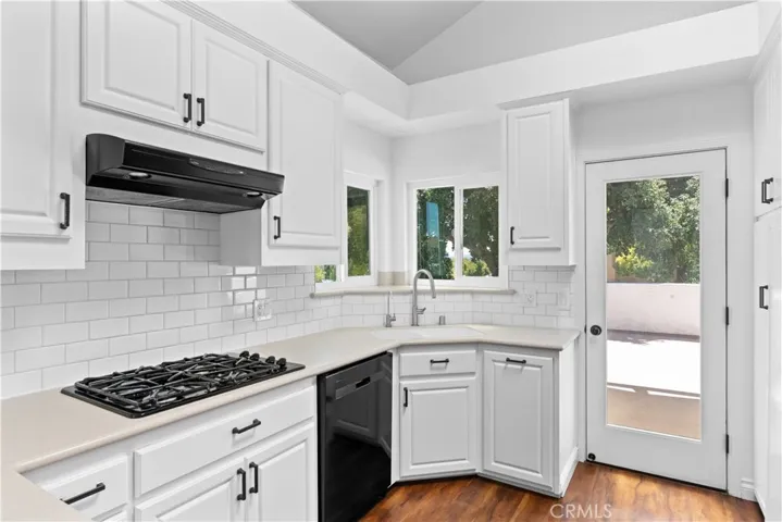 592 Stoneridge, San Luis Obispo, California 93401