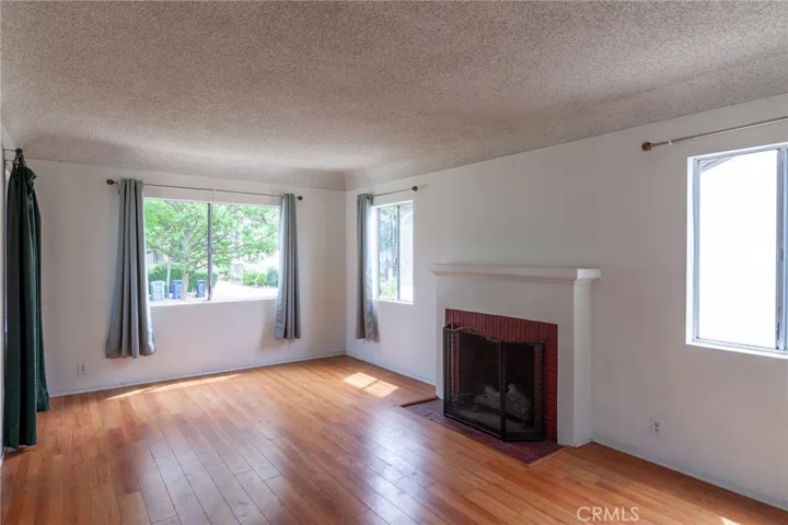 Living room with fireplace