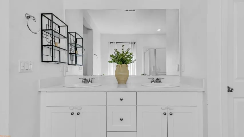 12-Were Focused 62880 Loftwood-12