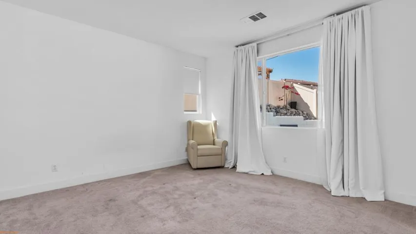 10-Were Focused 62880 Loftwood-10