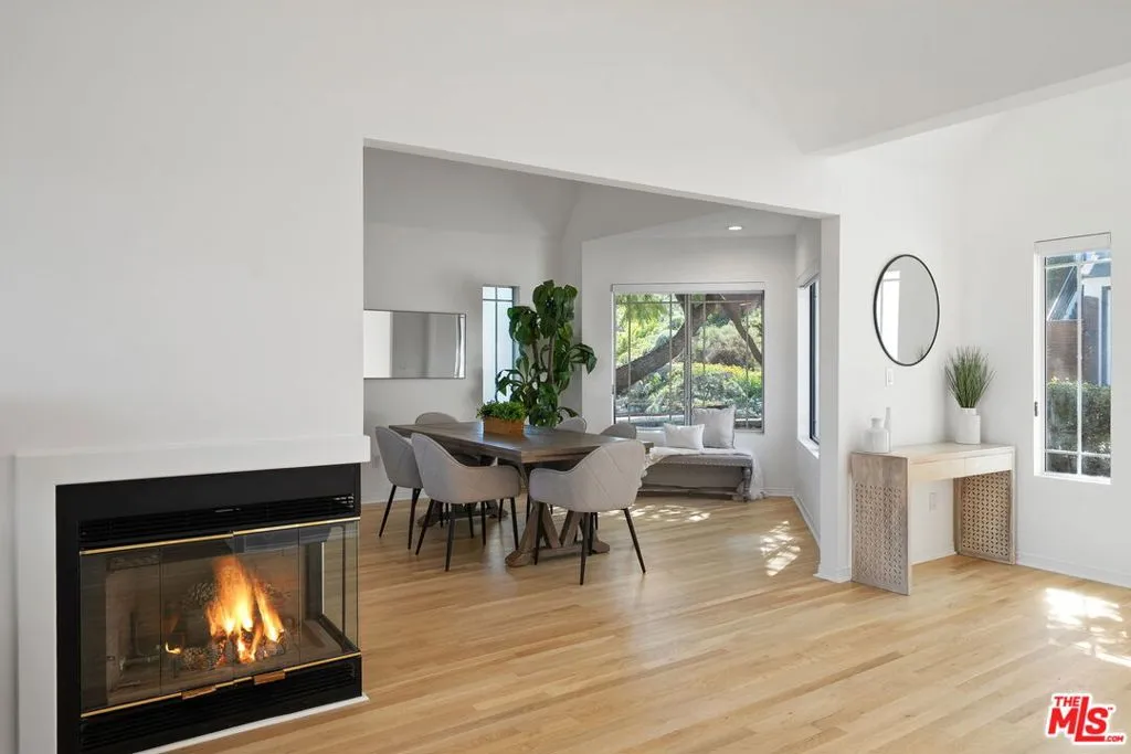 11543 Sunshine Terrace, Studio City, California 91604 — photo 4