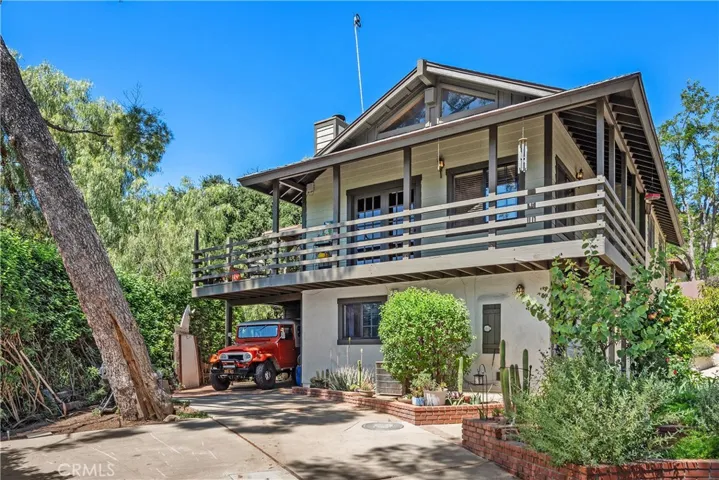 9201 Grundy Lane, Chatsworth, California 91311