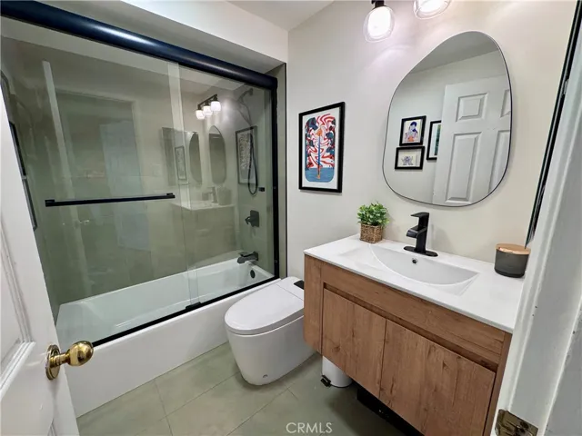 9201 Grundy Lane, Chatsworth, California 91311