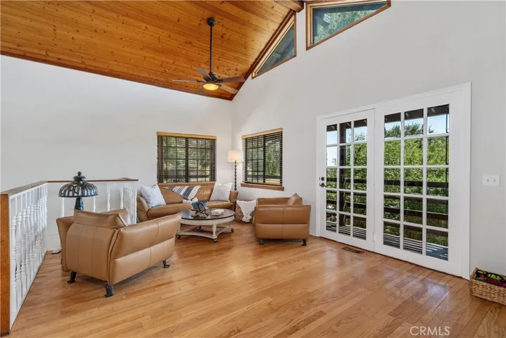 9201 Grundy Lane, Chatsworth, California 91311