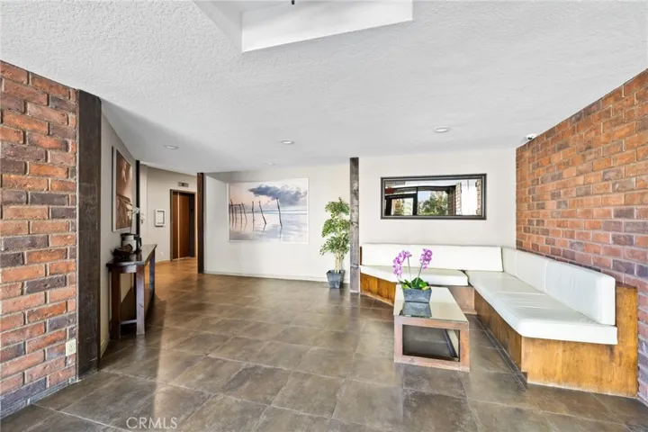 1271 Granville Avenue 102, Los Angeles, California 90025