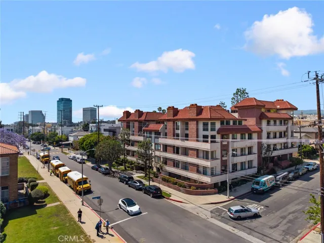1271 Granville Avenue 102, Los Angeles, California 90025