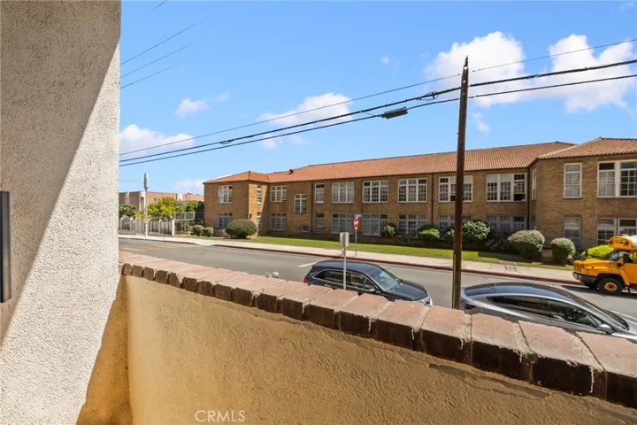 1271 Granville Avenue 102, Los Angeles, California 90025