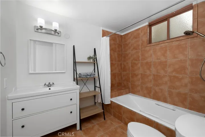 1271 Granville Avenue 102, Los Angeles, California 90025