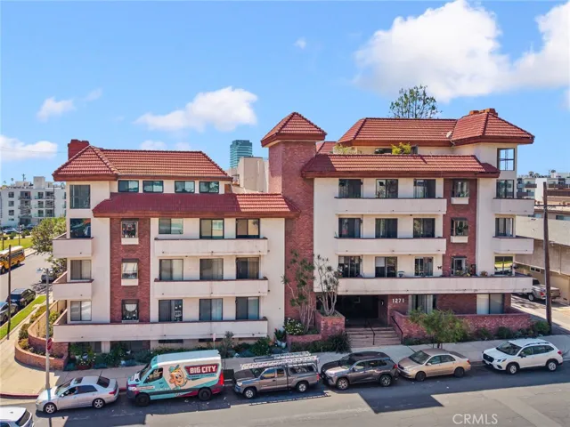 1271 Granville Avenue 102, Los Angeles, California 90025
