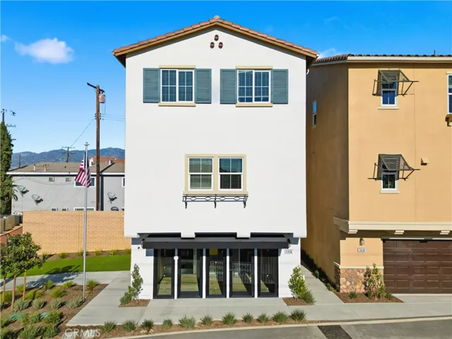 Corner Location MODEL MATCH - INTERIOR AND EXTERIOR FINISHES MAY VARY