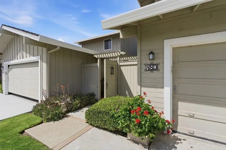 480 Ridgemark Drive, Hollister, California 95023
