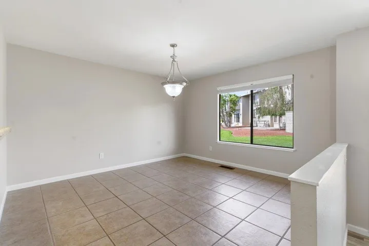 480 Ridgemark Drive, Hollister, California 95023