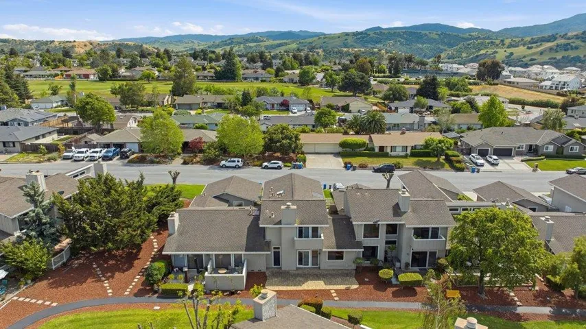 480 Ridgemark Drive, Hollister, California 95023