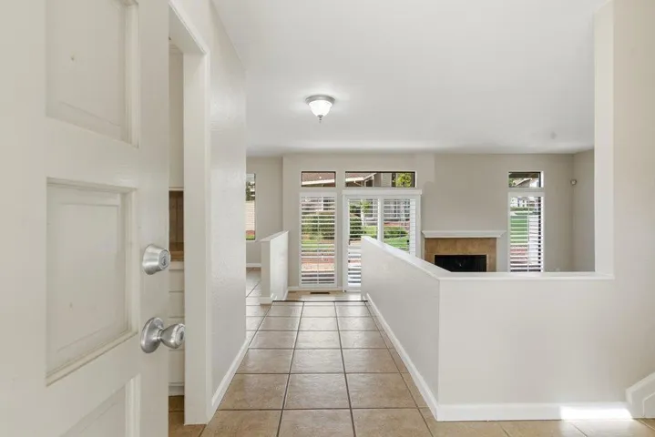 480 Ridgemark Drive, Hollister, California 95023
