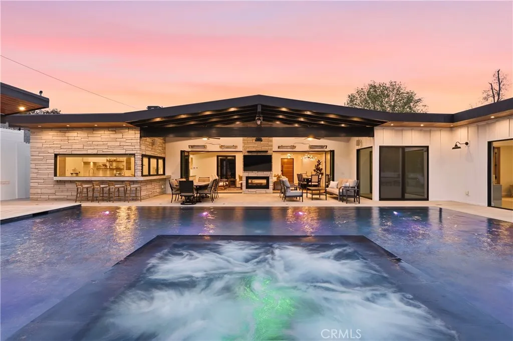 Pool & Spa on separate systems, two heaters, spa offers 2 zone jets with pressure control, and many more pool features all controlled via mobile app!