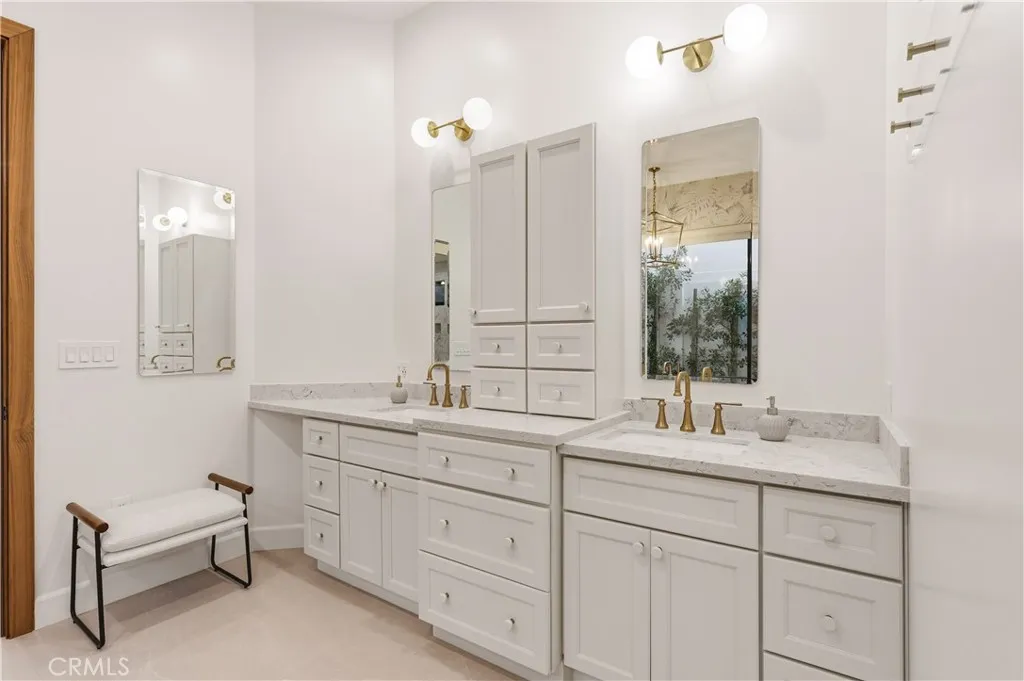 Master bathroom with his & hers sinks.