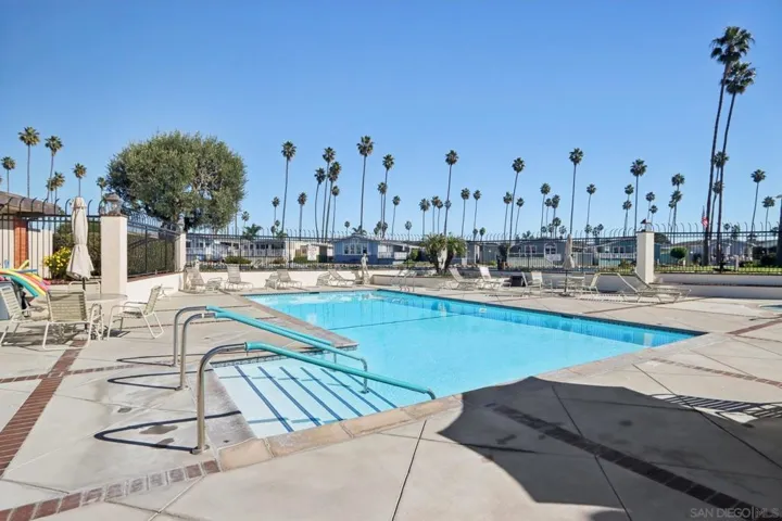 Swimming Pool/Hot Tub/Sauna