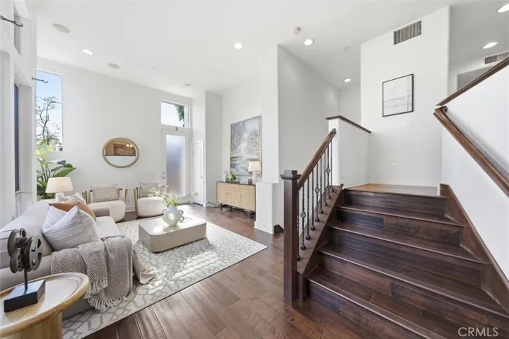 5506 W 149th Place 5, Hawthorne, California 90250