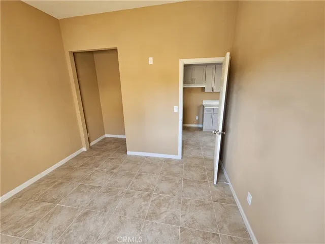 18995 Gentian Avenue, Riverside, California 92508