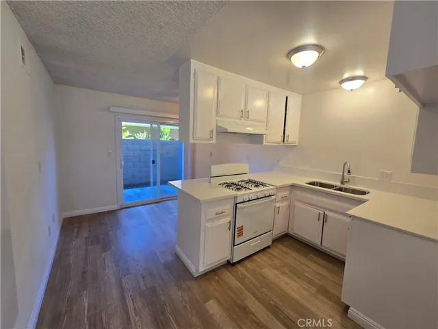 2718 Florida B, Huntington Beach, California 92648