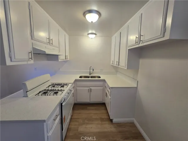 2718 Florida B, Huntington Beach, California 92648