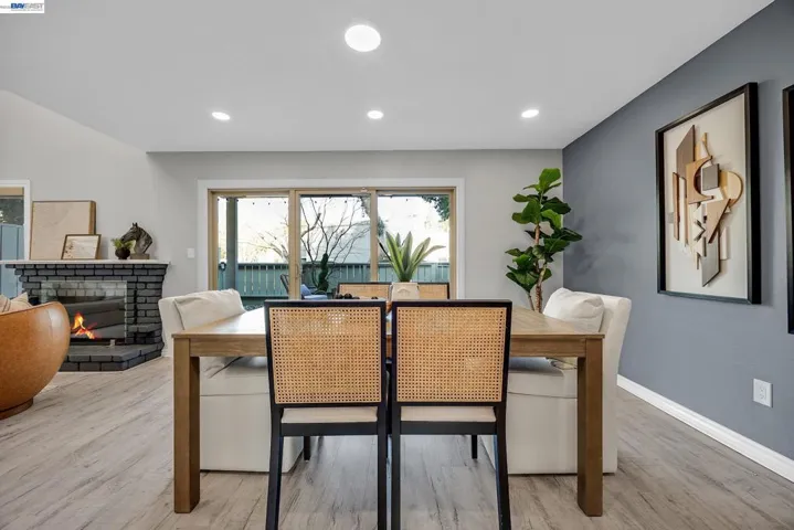 Dining Area to BackYard