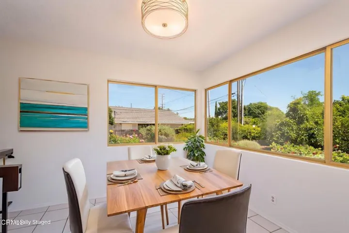 VCV-Burleson-17 virtually staged