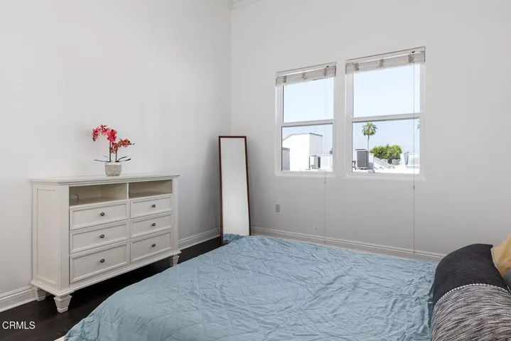 5703 Laurel Canyon Blvd #306 015-mls