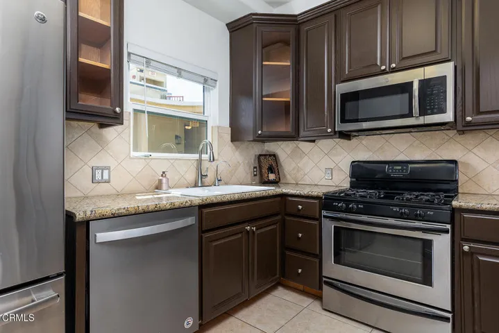 5703 Laurel Canyon Blvd #306 011-mls