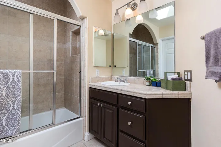 5703 Laurel Canyon Blvd #306 018-mls
