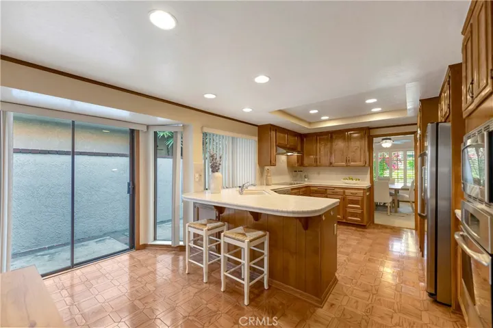 TILED COUNTERS, PARQUET FLOORING