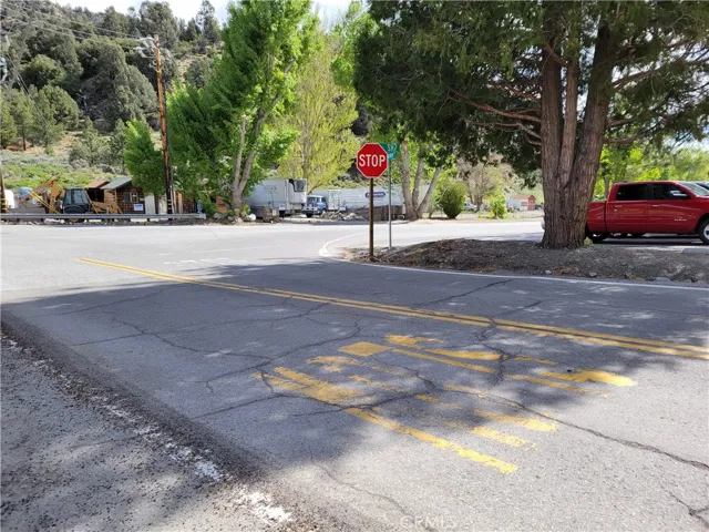 0 Spruce, Wrightwood, California 92397 — photo 5