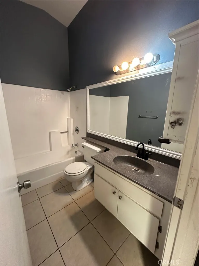 Upstairs Bathroom