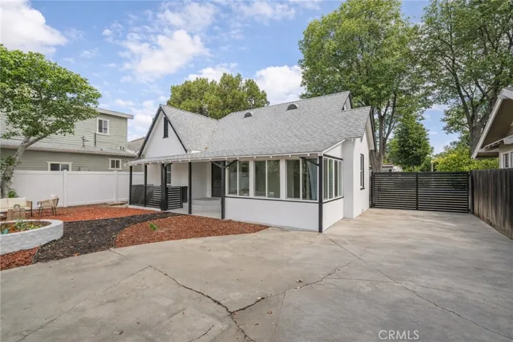 612 King Street, Monrovia, California 91006