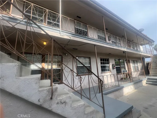 3039 W Vernon, Los Angeles, California 90008
