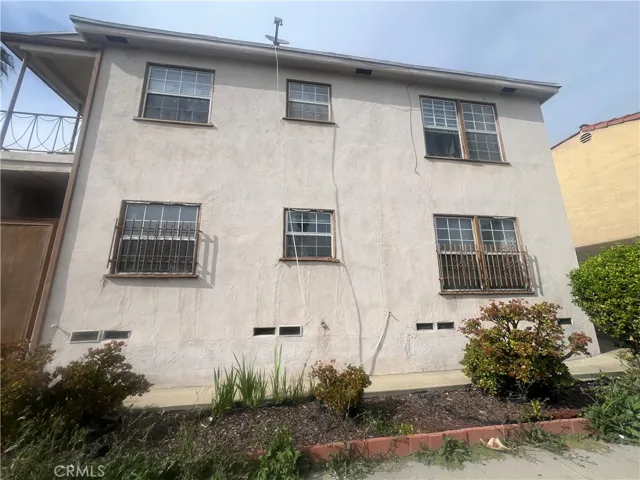 3039 W Vernon, Los Angeles, California 90008